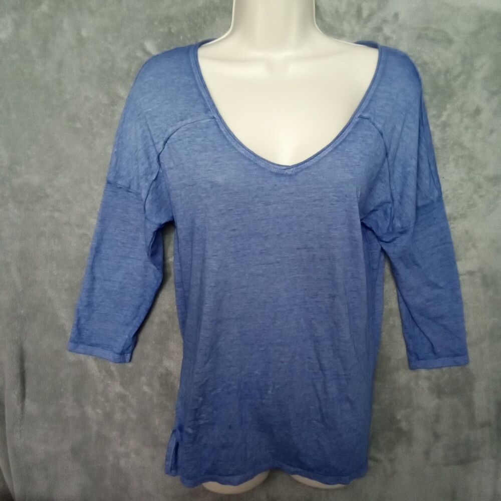 Arizona Jean Co‎ Blue V-neckline 3/4 Sleeve Lightweight